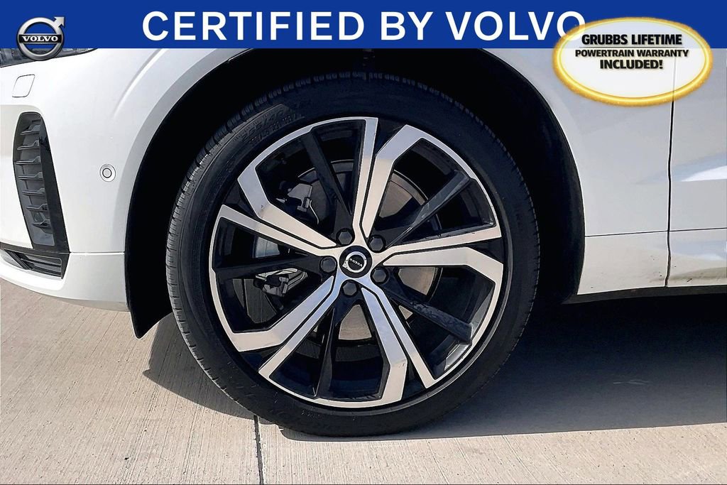 Used 2023 Volvo XC60 T8 Ultimate w/ Protection Package Premier image 12