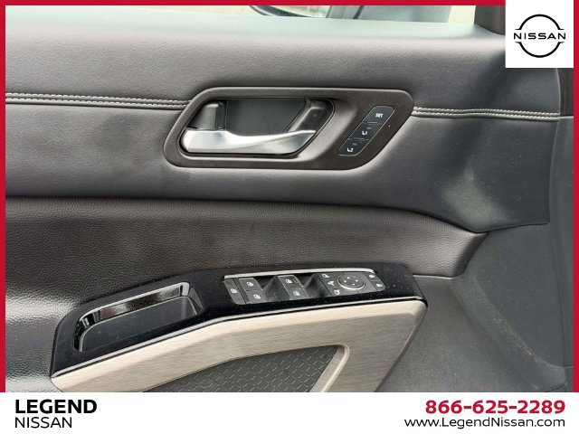 Certified 2024 Nissan Pathfinder Platinum w/ Cargo Package AWD/4WD image 15