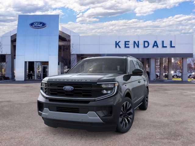 Used 2026 Ford Expedition Platinum w/ Driver's Package AWD/4WD image 2