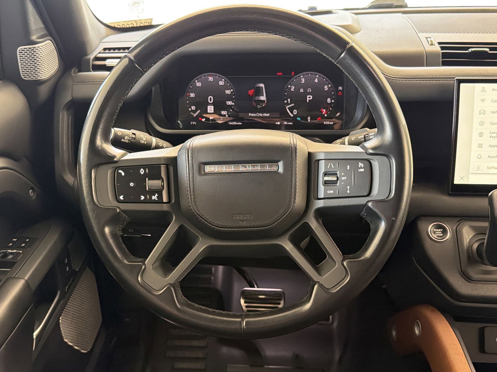 Used 2023 Land Rover Defender 130 X image 22