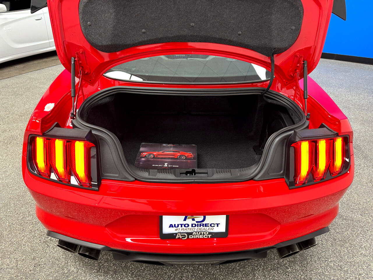 Used 2022 Ford Mustang Shelby GT500 w/ Technology Package image 27