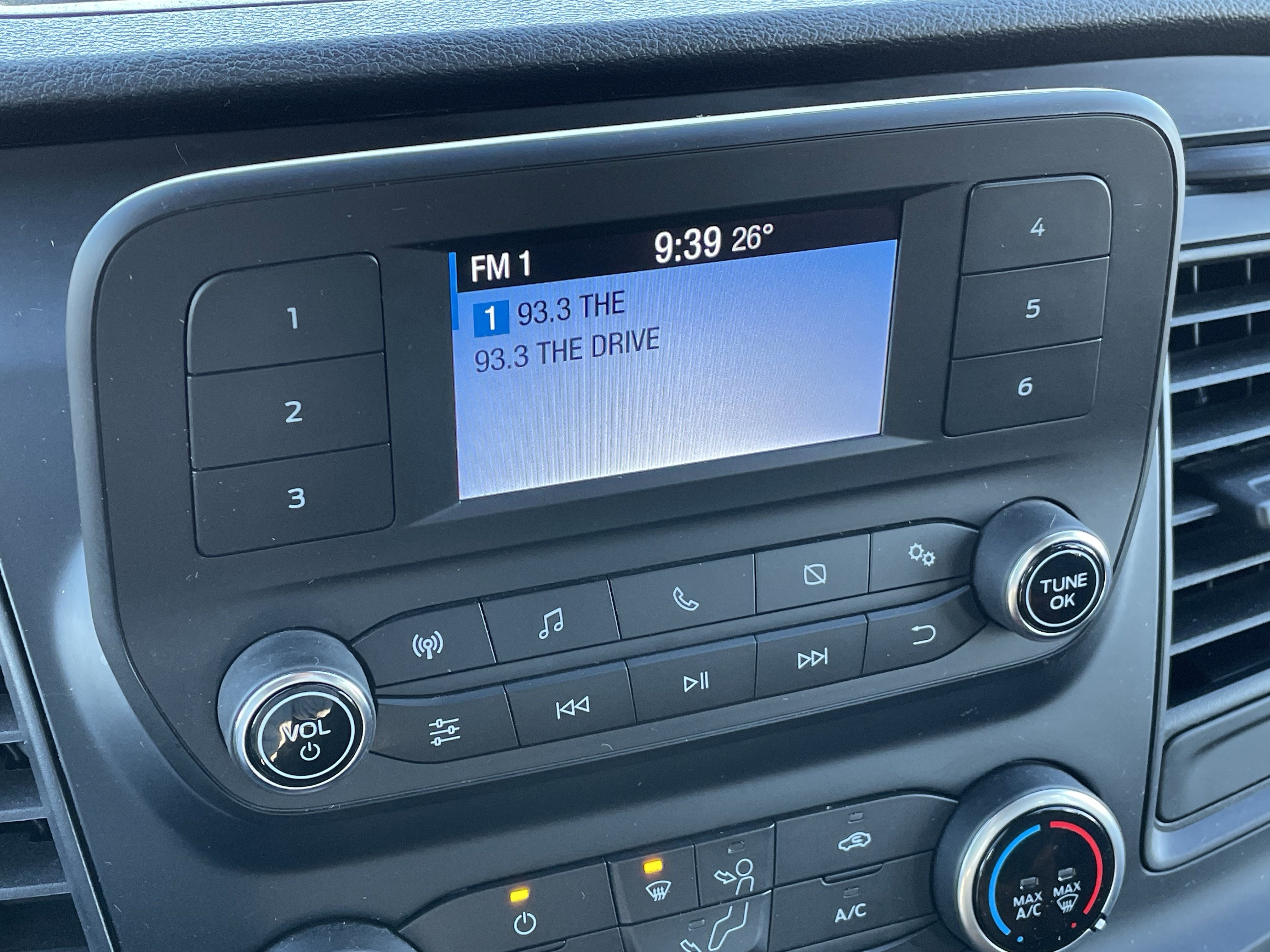 Used 2024 Ford Transit 250 Low Roof w/ Exterior Upgrade Package image 29