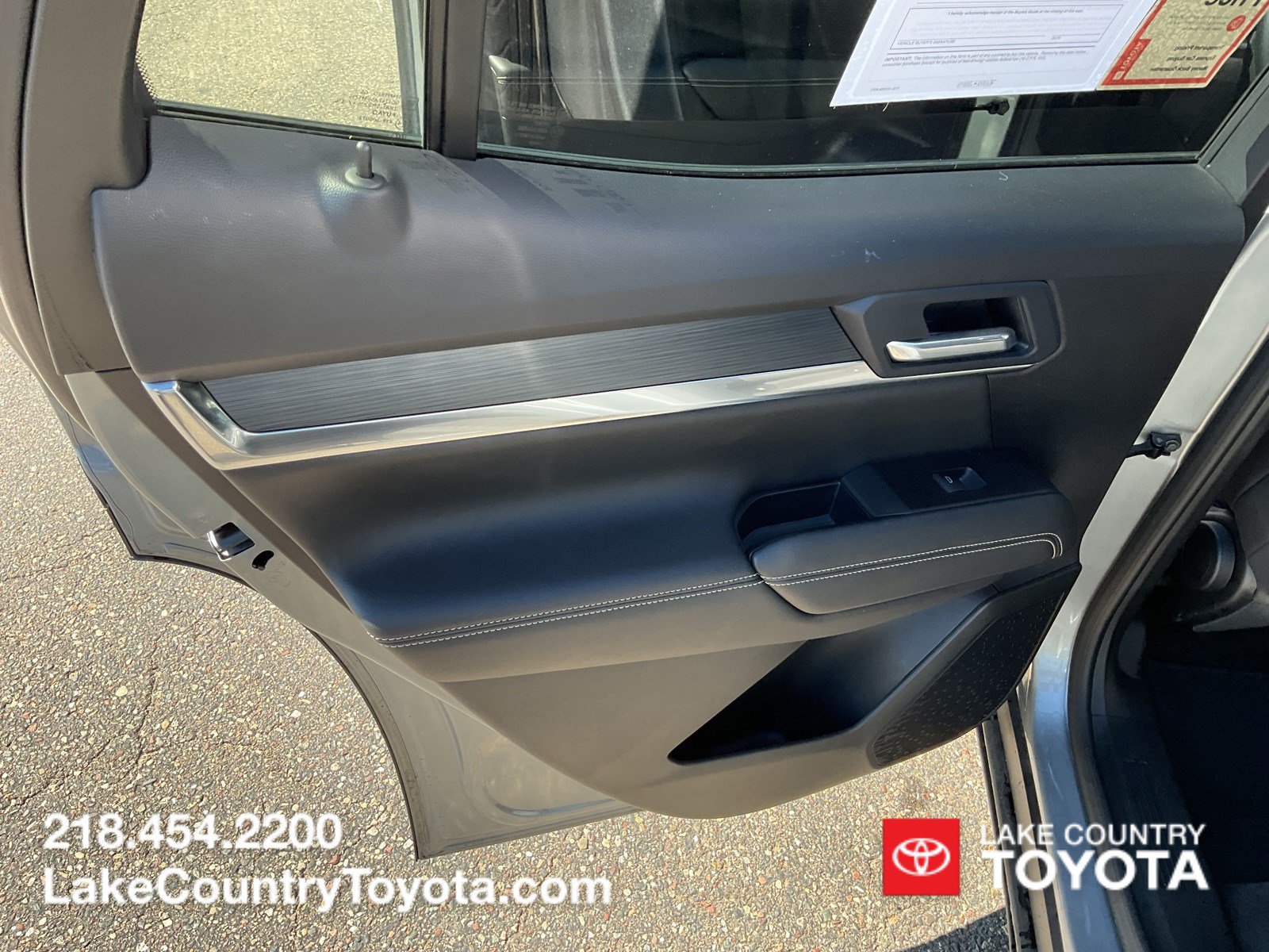 Used 2025 GMC Terrain Elevation AWD/4WD image 17