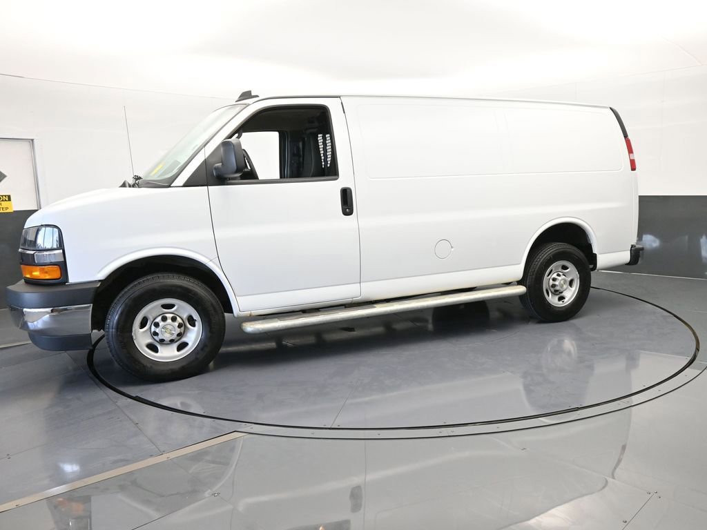 Used 2024 Chevrolet Express 2500 w/ Driver Convenience Package video 2