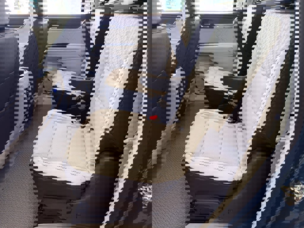 New 2026 GMC Acadia Denali w/ Super Cruise Package image 21