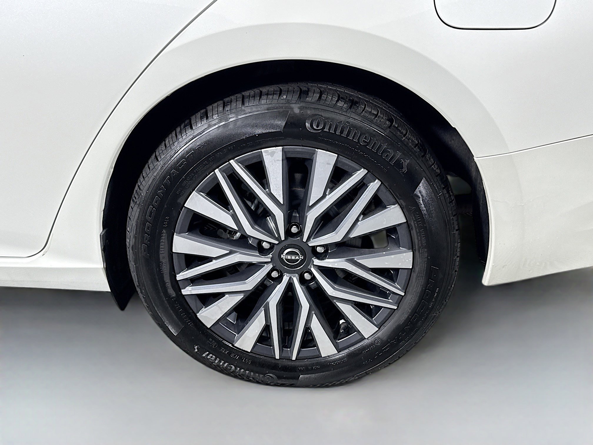 Used 2023 Nissan Altima 2.5 SV image 37