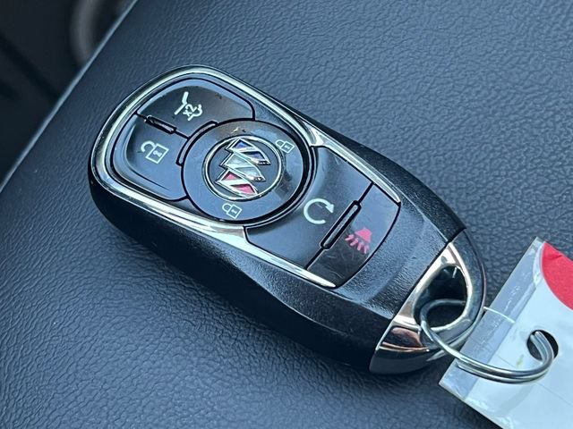 Used 2020 Buick Envision Essence AWD/4WD image 30