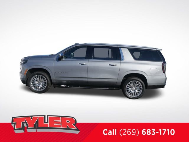 New 2026 Chevrolet Suburban Premier w/ Sun And Tow Package AWD/4WD image 4