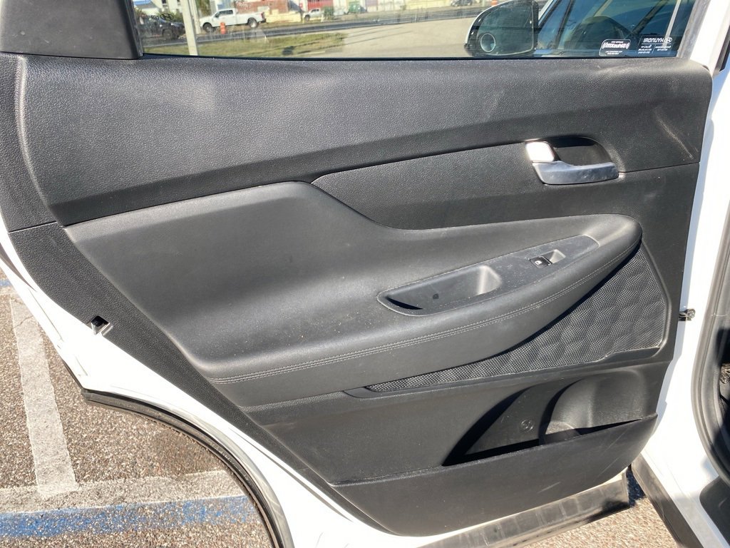 Used 2022 Hyundai Santa Fe SEL w/ Cargo Package image 12