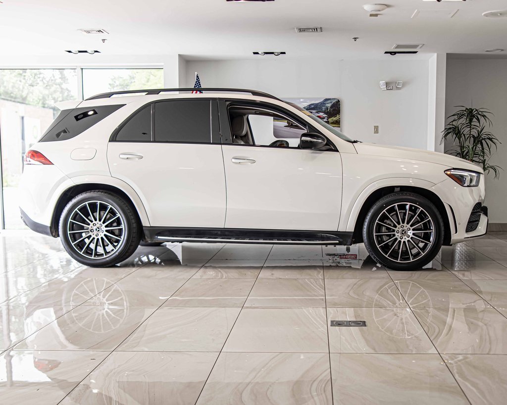 Used 2022 Mercedes-Benz GLE 450 4MATIC w/ Revised AMG Line Exterior image 9