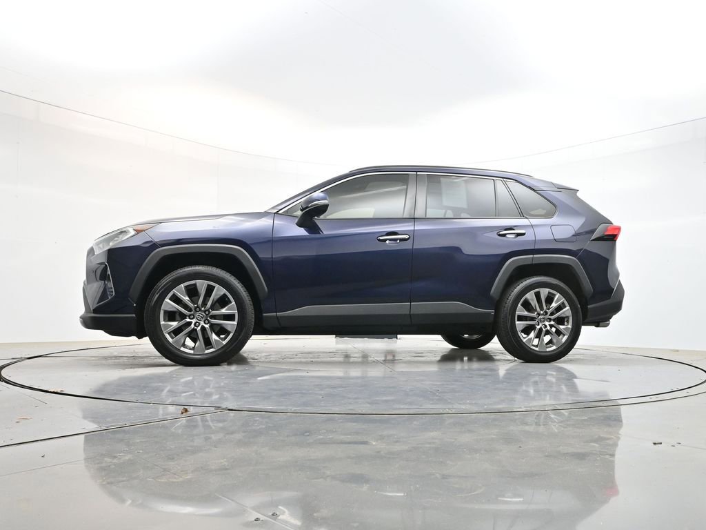Used 2020 Toyota RAV4 Limited FWD image 32