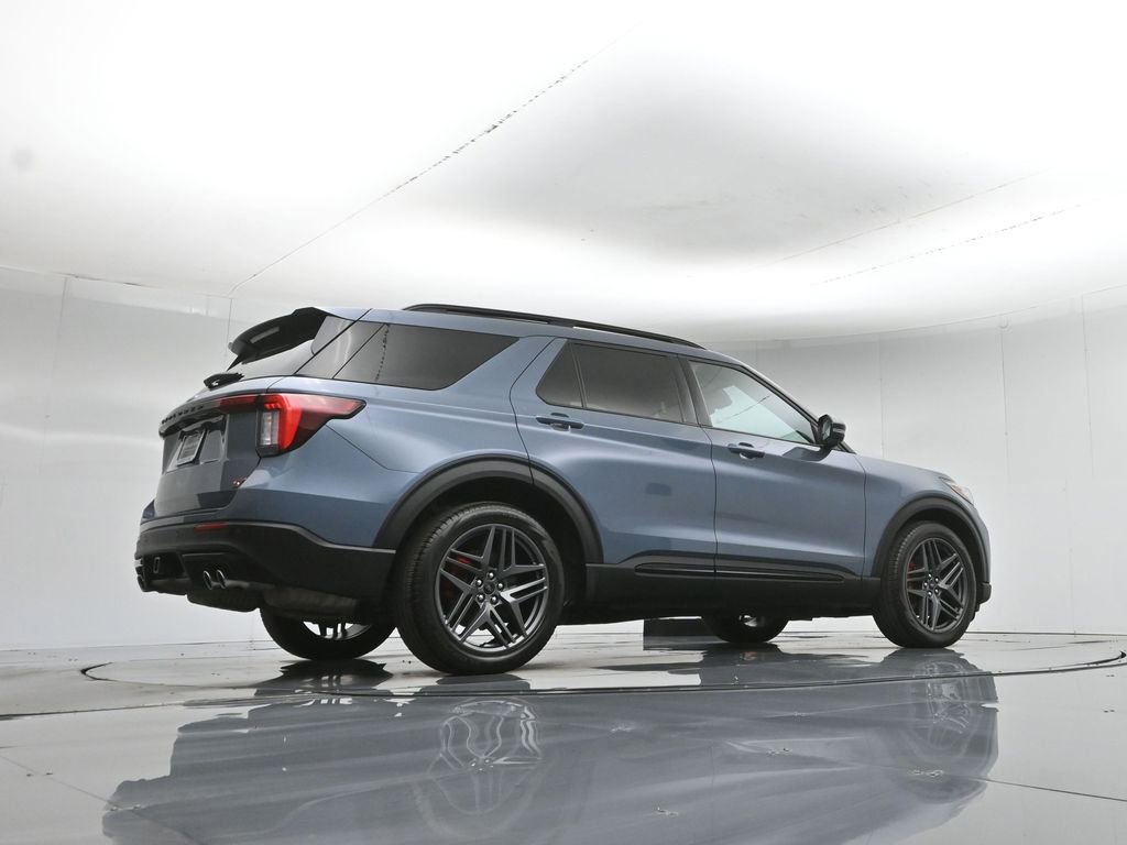 Used 2025 Ford Explorer ST image 51