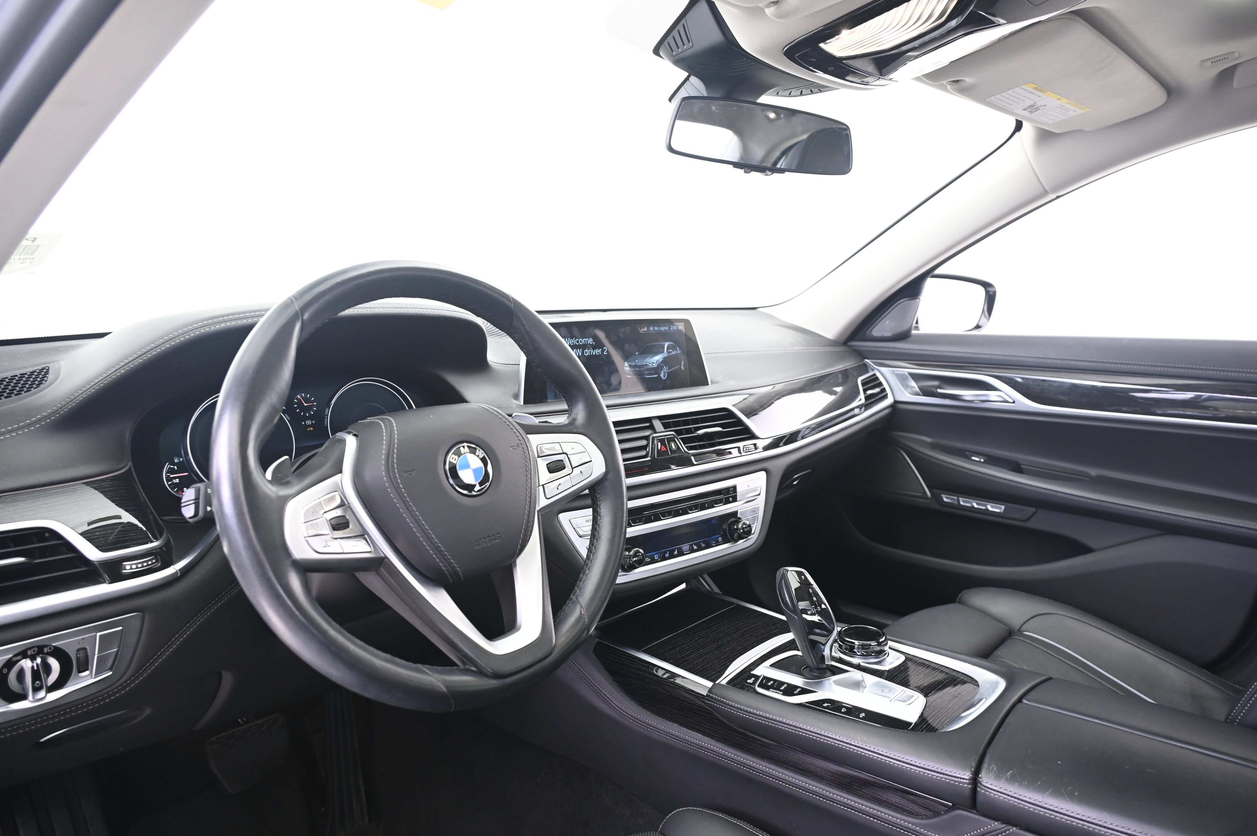 Used 2018 BMW 750i xDrive AWD/4WD image 28