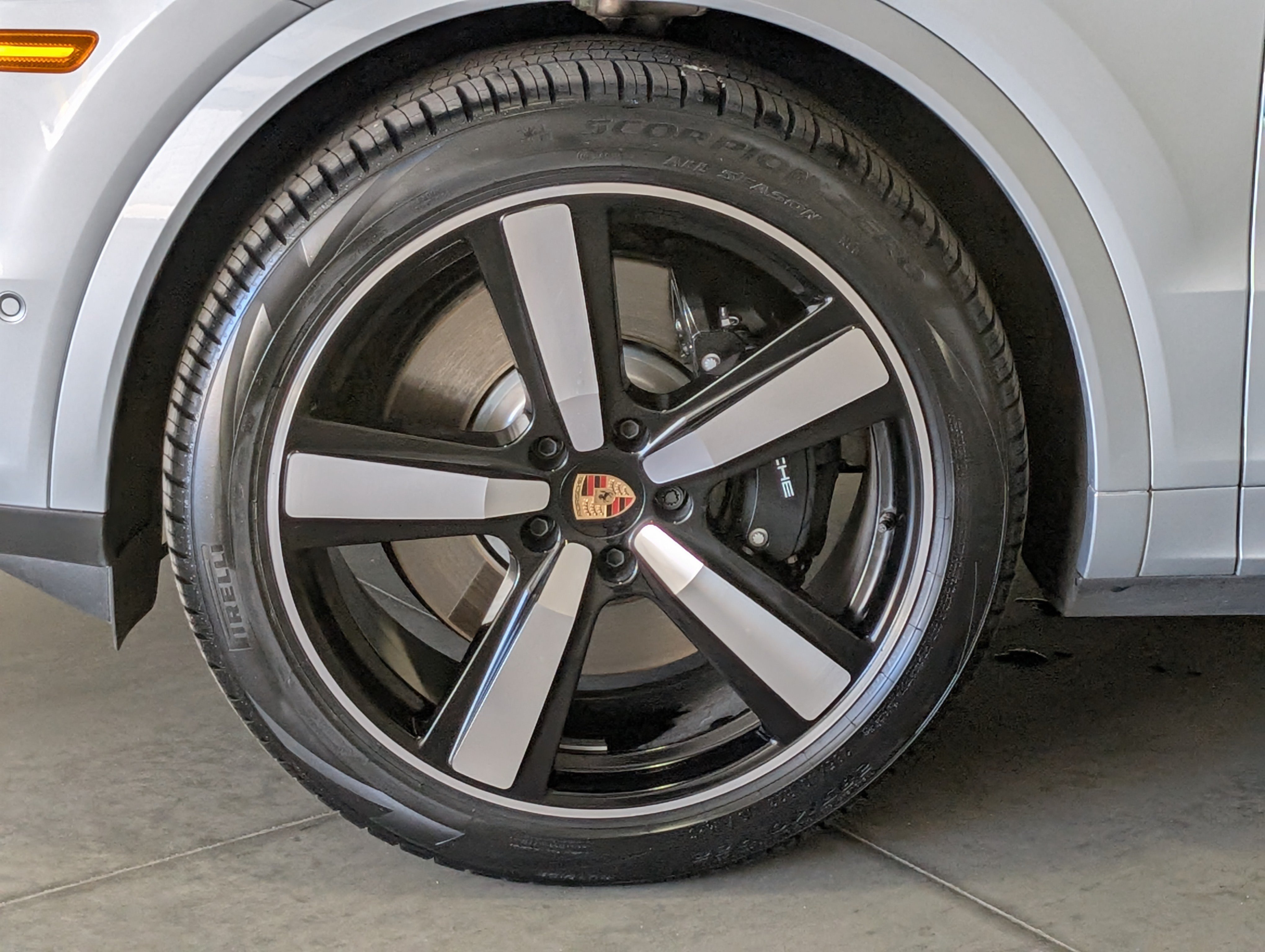 Certified 2025 Porsche Cayenne S AWD/4WD image 45