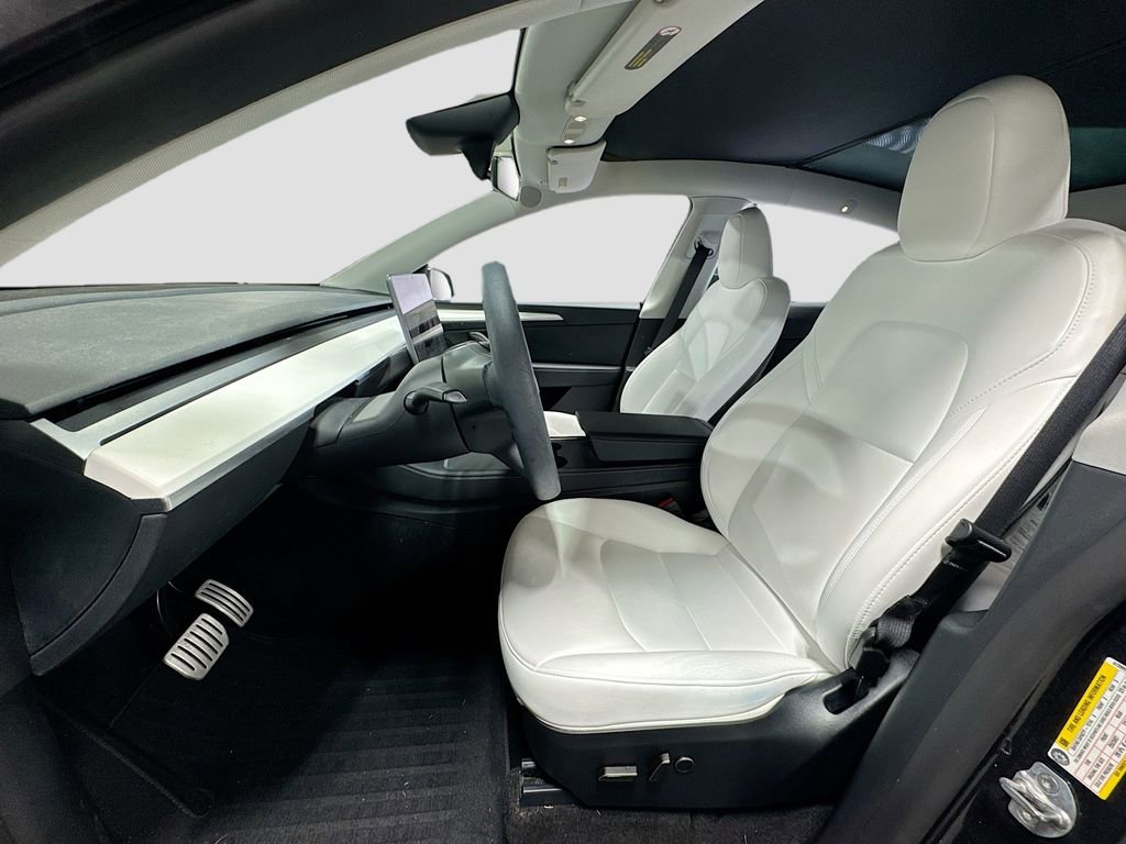 Used 2024 Tesla Model Y Performance image 12