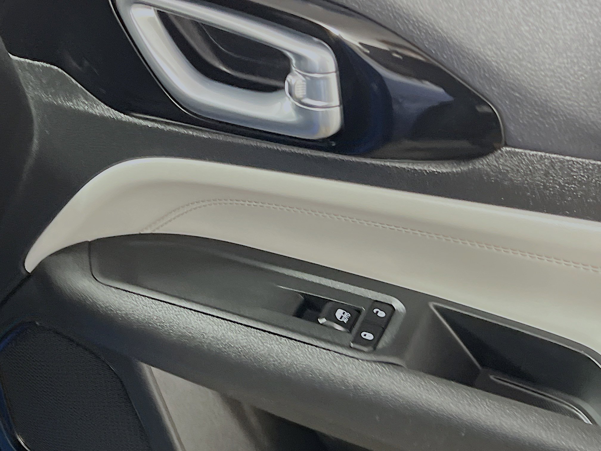 Used 2023 Jeep Compass Limited w/ Elite Group image 32