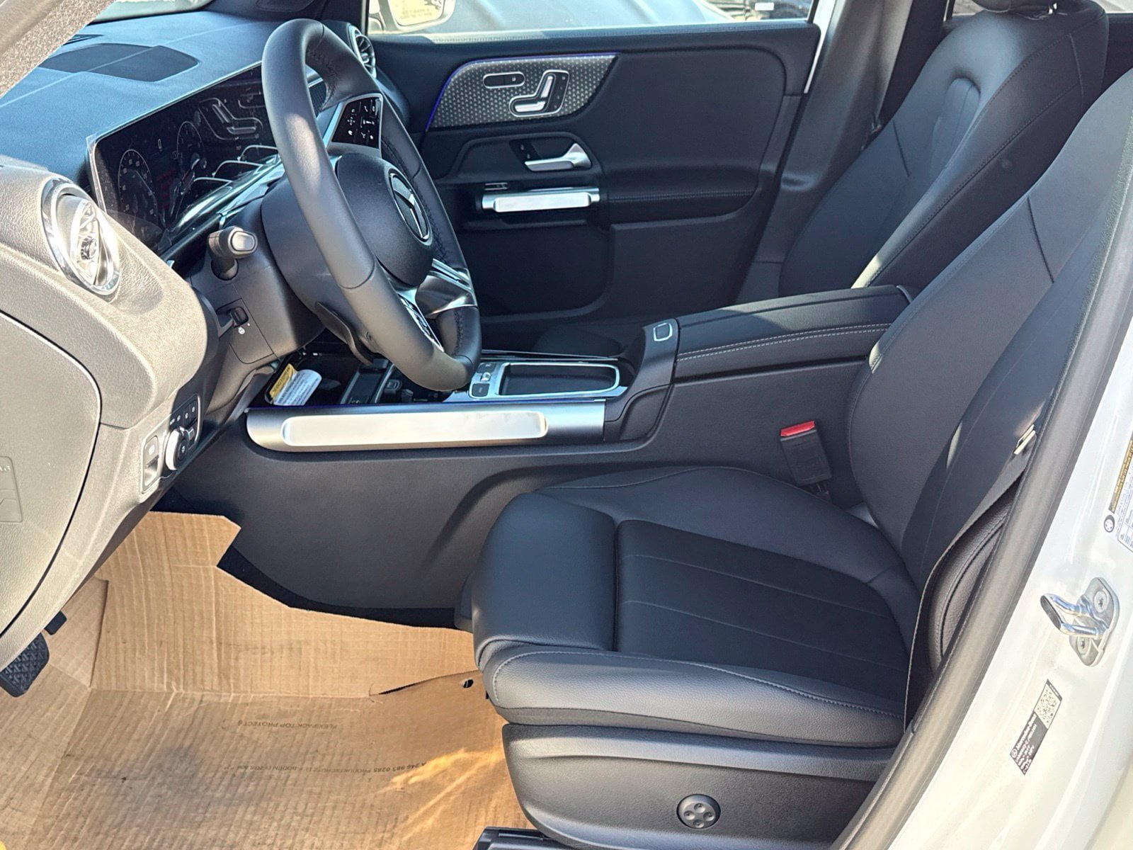 New 2026 Mercedes-Benz GLB 250 4MATIC image 16