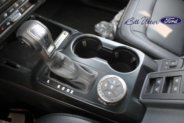 New 2026 Ford Bronco Outer Banks AWD/4WD image 13