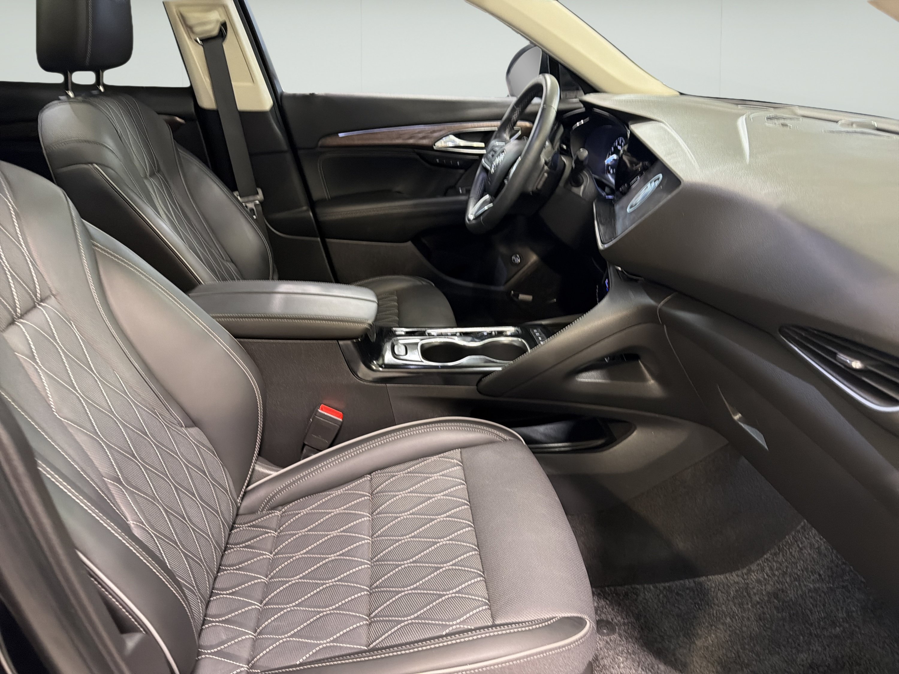 Used 2023 Buick Envision Avenir AWD/4WD image 12