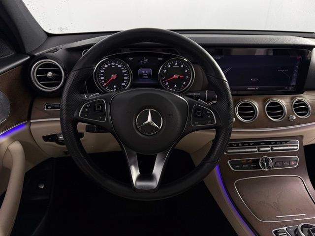 Used 2018 Mercedes-Benz E 400 4MATIC Sedan image 19