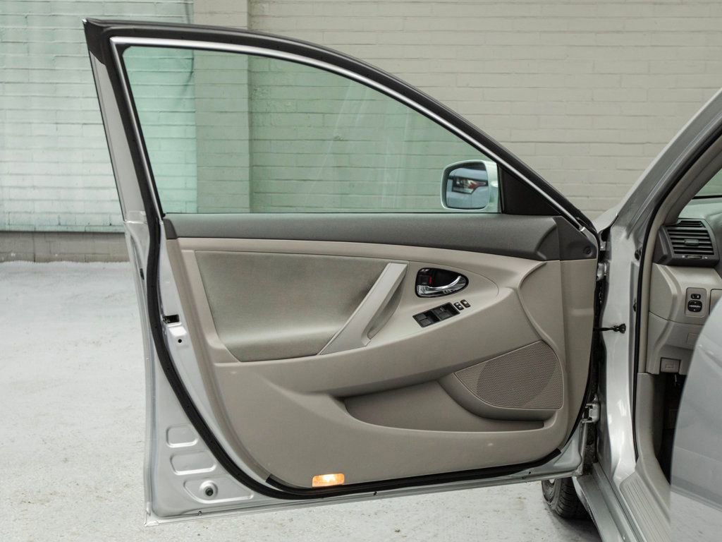 Used 2008 Toyota Camry LE image 22