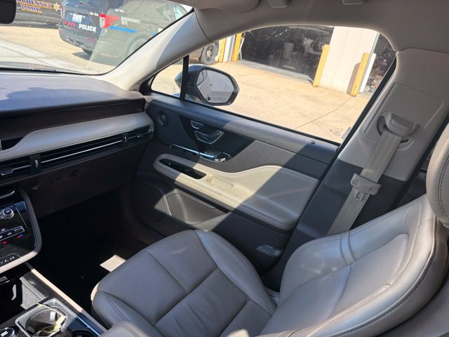 Used 2021 Lincoln Corsair Reserve FWD image 20