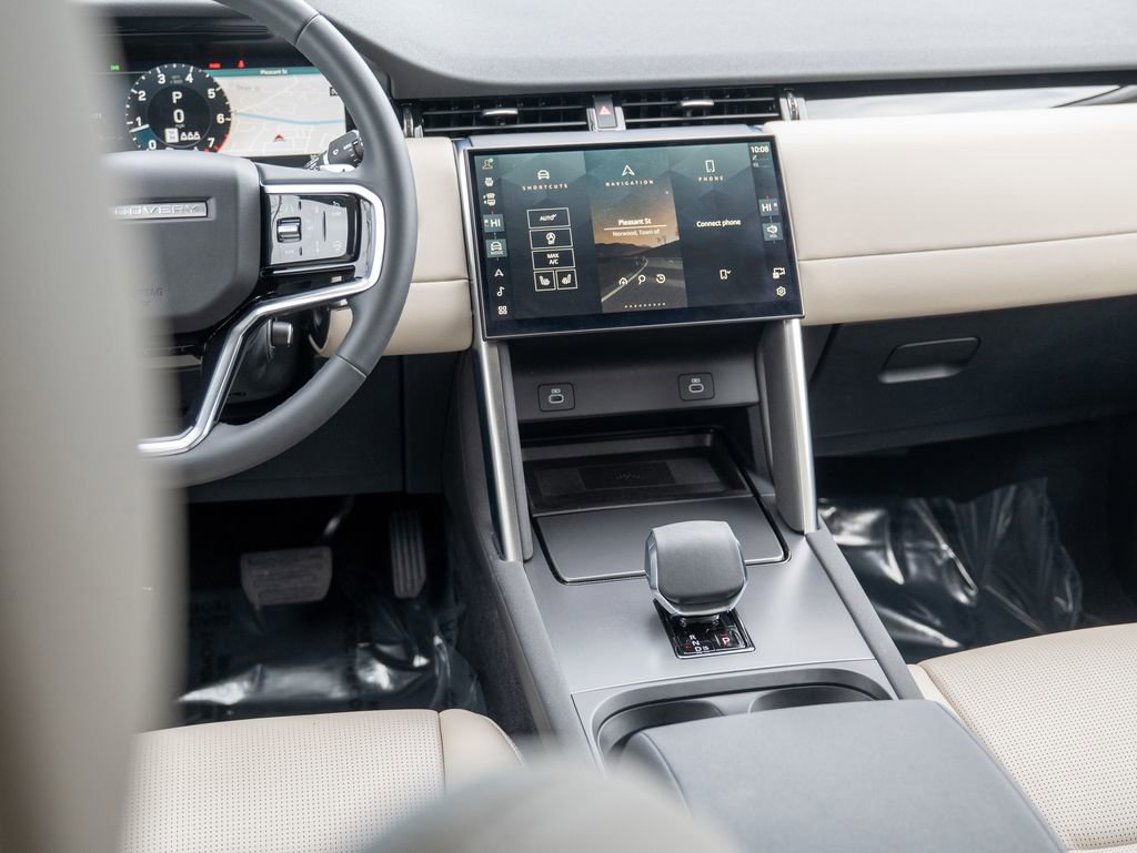 Certified 2025 Land Rover Discovery Sport S AWD/4WD image 21
