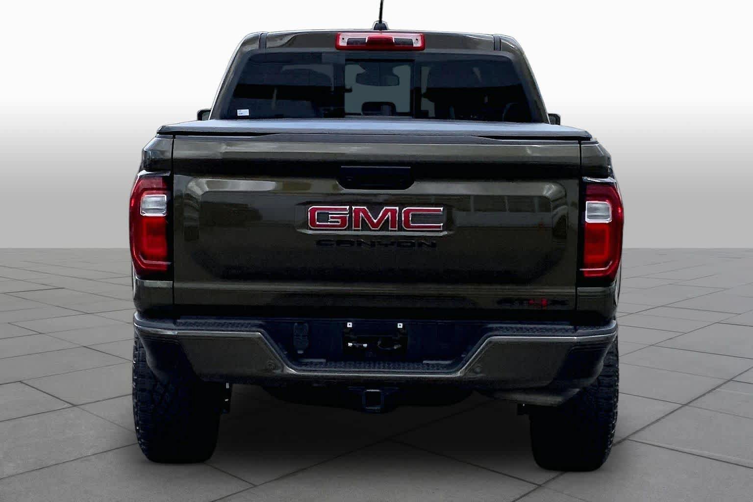 Used 2024 GMC Canyon AT4X AWD/4WD image 5