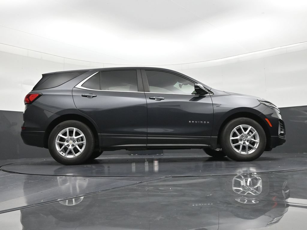 Used 2023 Chevrolet Equinox LT FWD image 28
