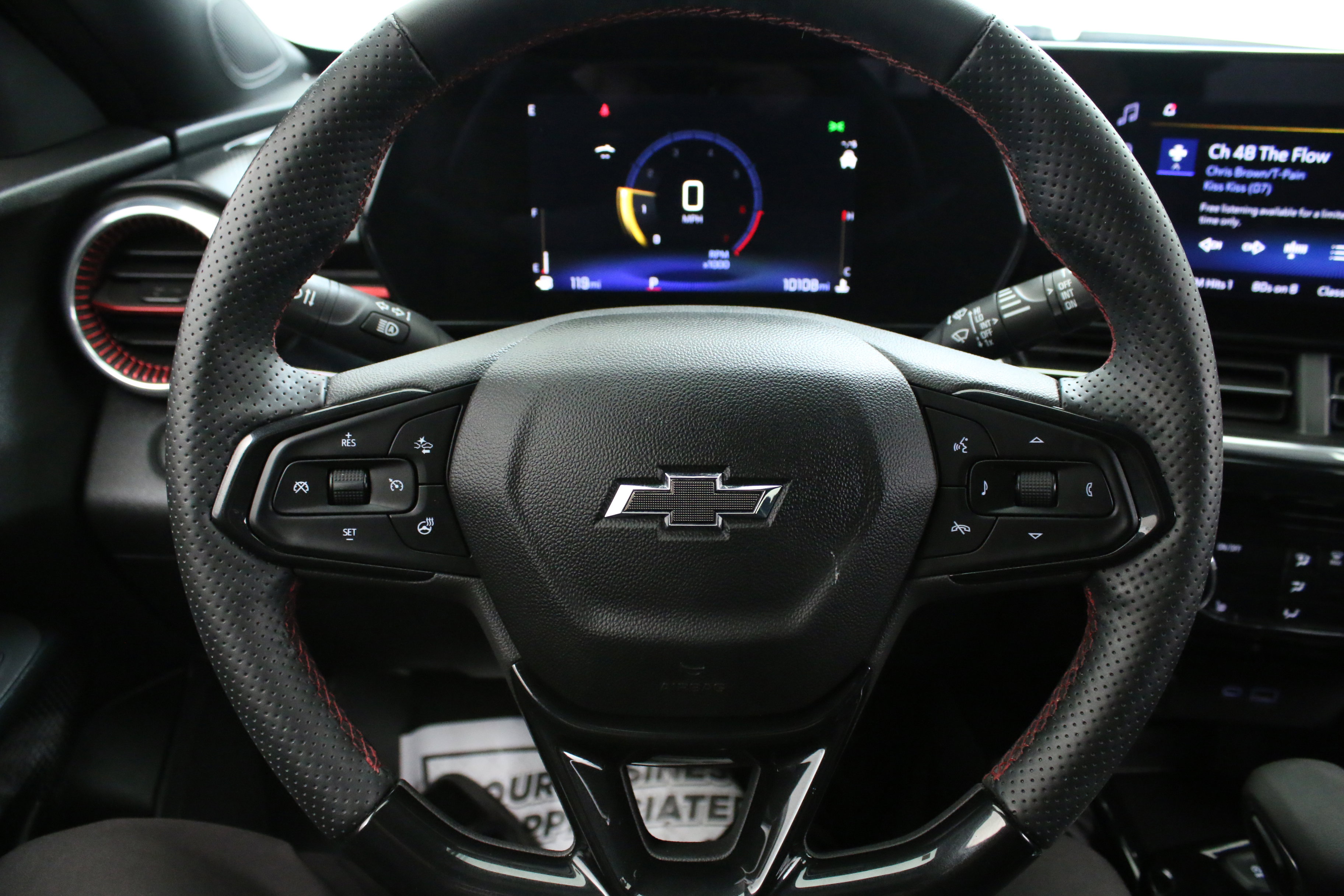 Used 2024 Chevrolet Trax RS w/ Driver Confidence Package FWD image 10