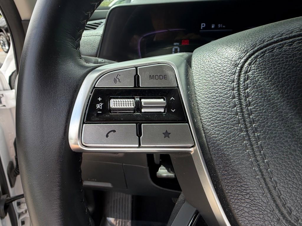 Used 2024 Kia Telluride LX FWD image 23