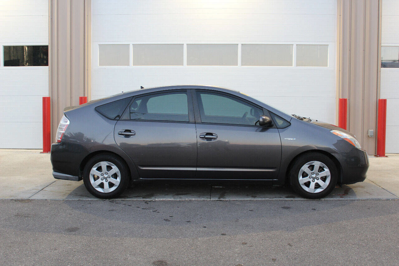 Used 2009 Toyota Prius Touring FWD image 5
