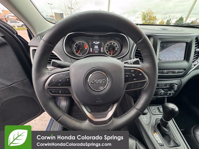Used 2021 Jeep Cherokee Latitude Plus w/ Mopar Interior Package AWD/4WD image 14