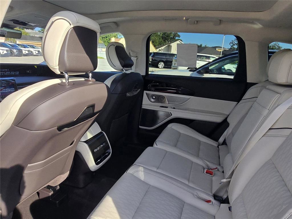 New 2026 Lincoln Nautilus Black Label AWD/4WD image 11