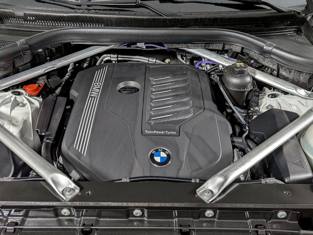 Certified 2023 BMW X6 xDrive40i w/ M Sport Package AWD/4WD image 45