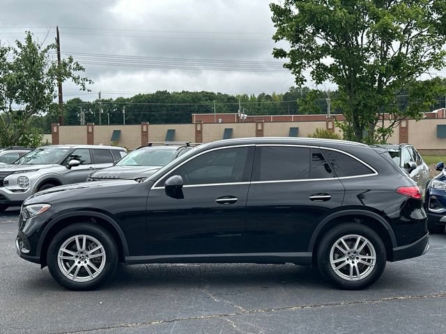 Used 2023 Mercedes-Benz GLC 300 4MATIC image 2