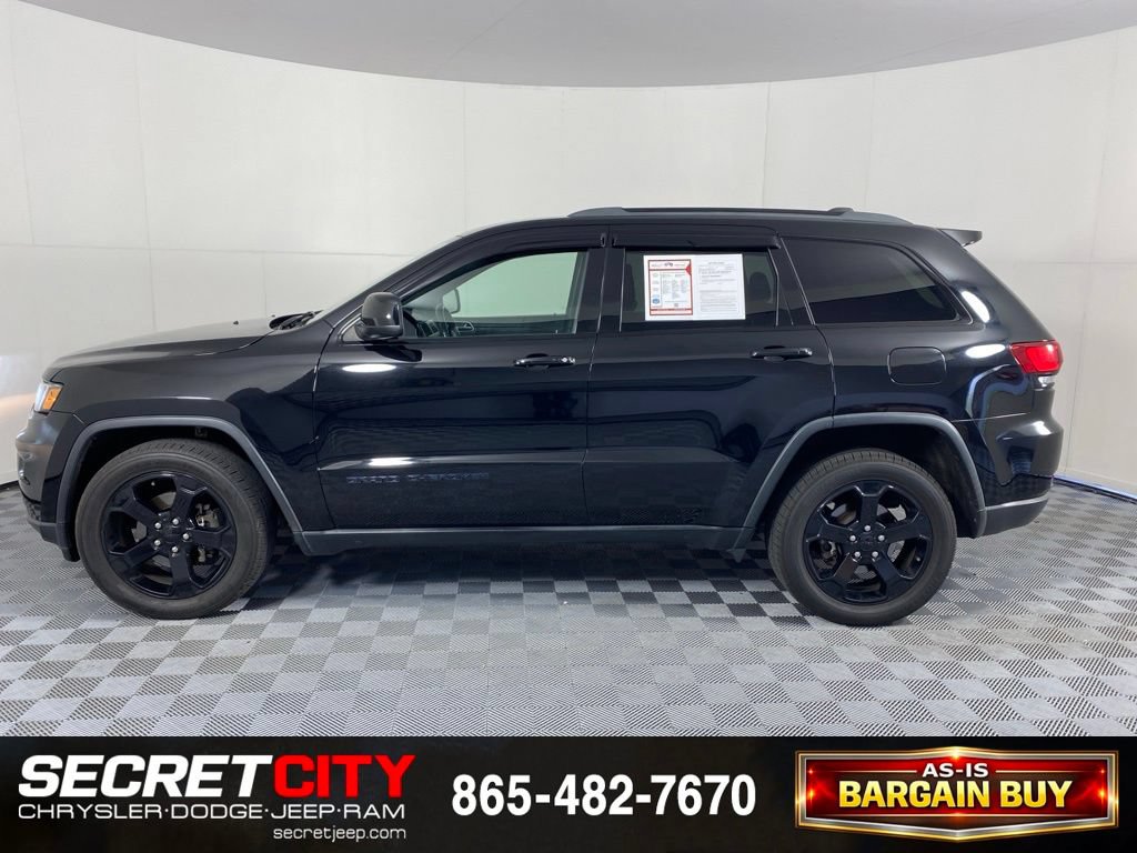 Used 2018 Jeep Grand Cherokee Laredo AWD/4WD image 4