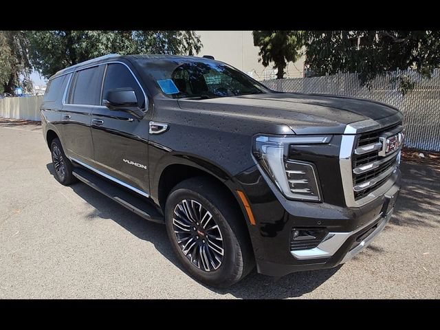 Used 2025 GMC Yukon XL Elevation AWD/4WD image 2