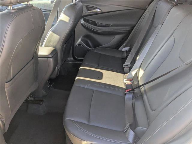 Used 2024 Buick Encore GX Sport Touring image 17