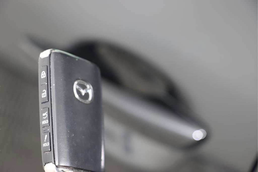 Used 2024 MAZDA CX-50 AWD 2.5 S w/ Premium Package image 11
