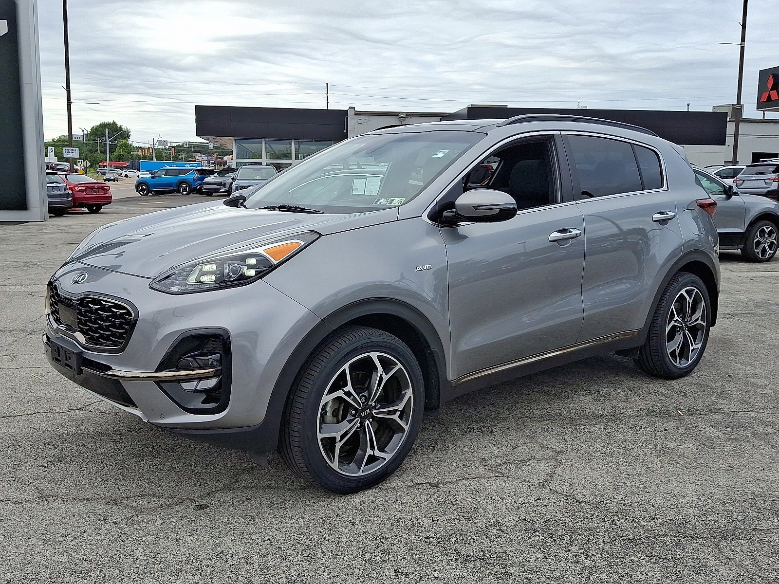 Used 2022 Kia Sportage SX image 3