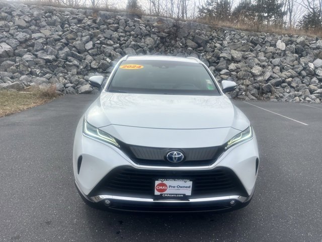 Used 2024 Toyota Venza Limited image 2