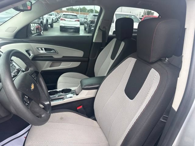Used 2017 Chevrolet Equinox LS FWD image 11