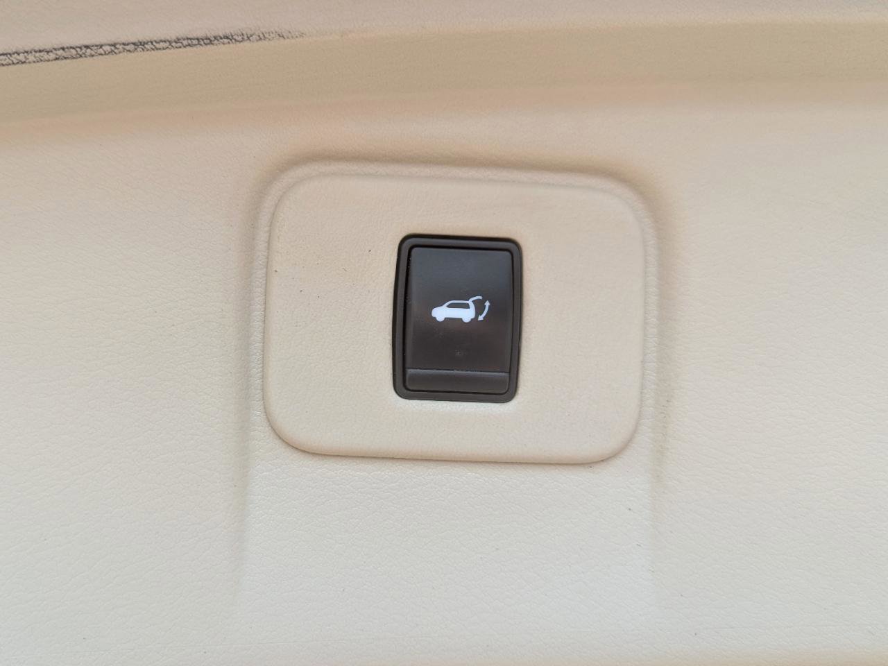 Used 2016 Nissan Murano Platinum w/ Platinum Technology Package AWD/4WD image 52