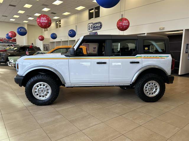 New 2025 Ford Bronco 4-Door image 2