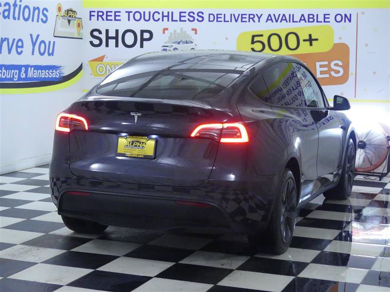 Used 2024 Tesla Model Y Long Range RWD image 6