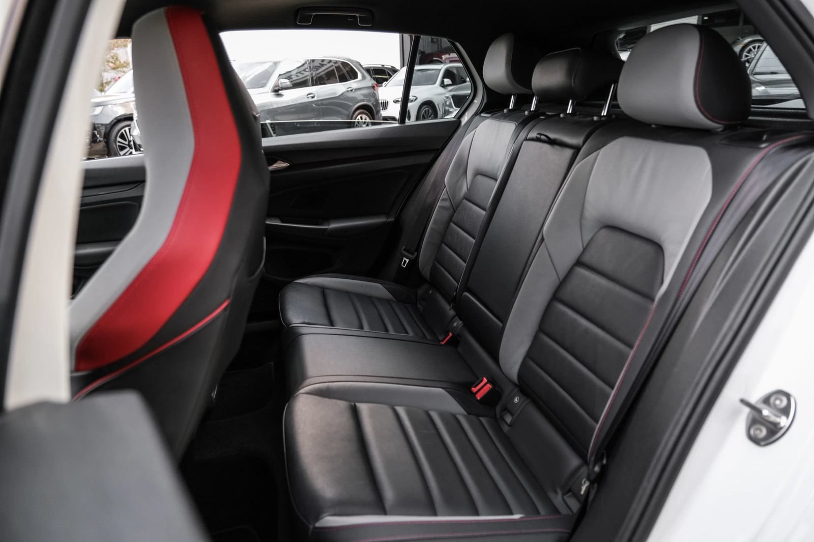 Used 2022 Volkswagen GTI Autobahn FWD image 38