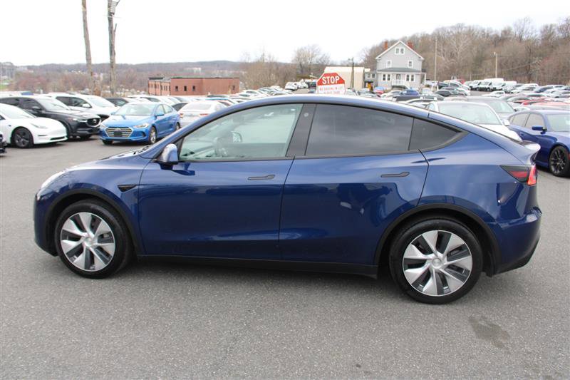 Used 2022 Tesla Model Y Long Range image 4