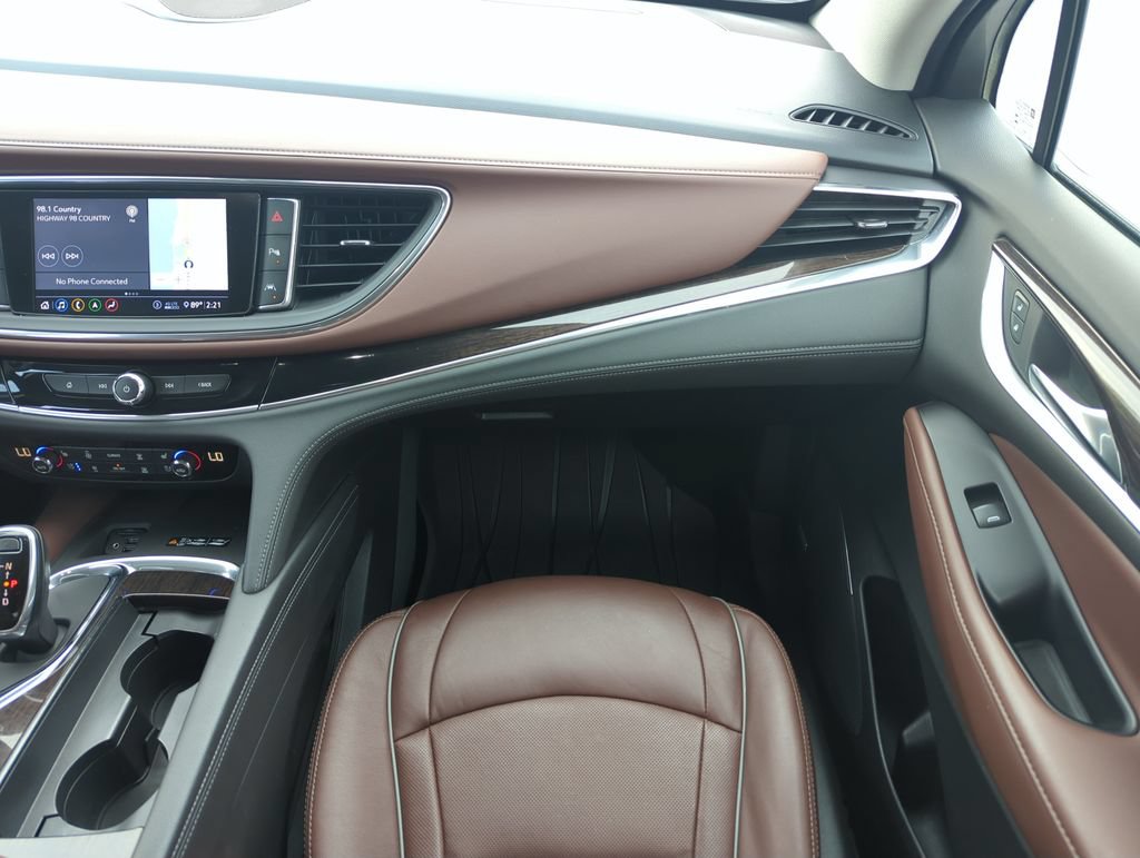 Used 2020 Buick Enclave Avenir w/ LPO, Floor Liner Package FWD image 16
