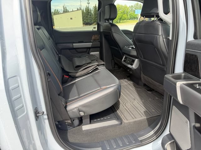 Certified 2025 Ford F450 Lariat w/ FX4 Off-Road Package AWD/4WD image 28